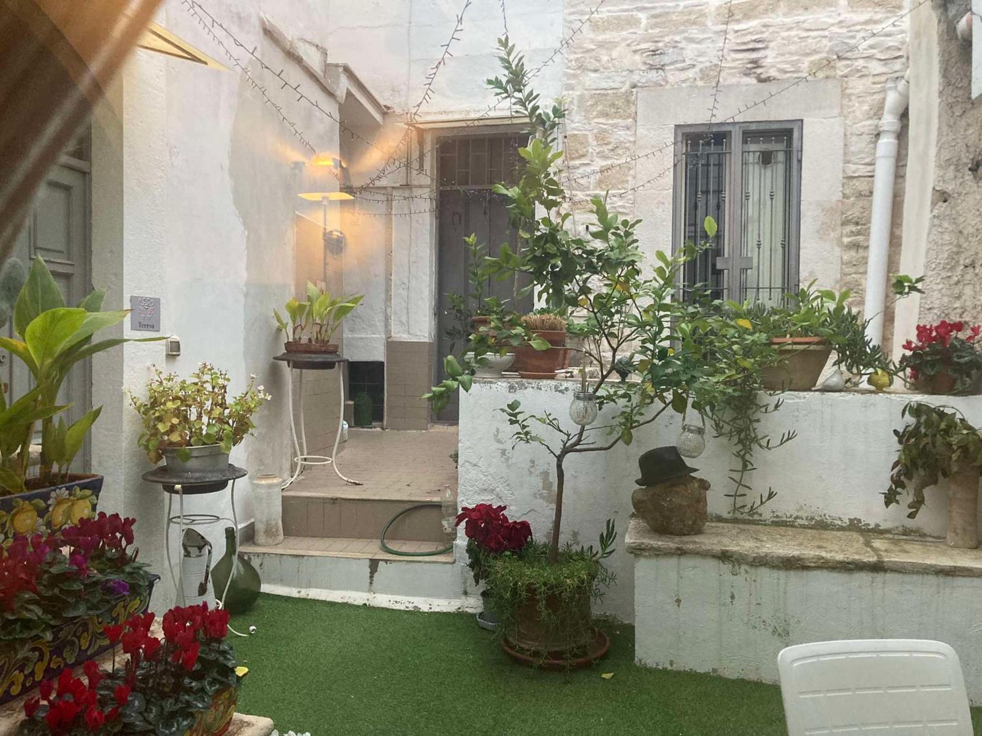 Palazzo Siena De Facendis Bed & Breakfast Bitonto Exterior photo