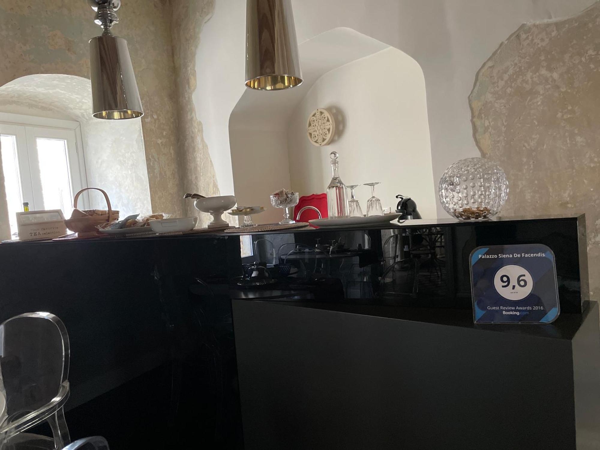 Palazzo Siena De Facendis Bed & Breakfast Bitonto Exterior photo